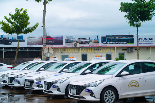 Hạng C1 lên C